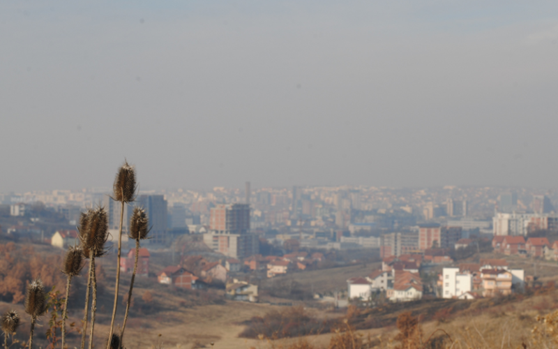 “I pashëndetshëm” – Ajri i ndotur në Prishtinë – Rekomandohet kujdes për personat e ndjeshëm
