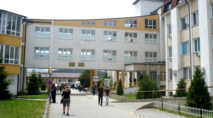 Vdekja e 4-vjeçares, Spitali i Gjakovës: Mbikëqyrja profesionale mjekësore ka vazhduar derisa u dërgua në QKUK