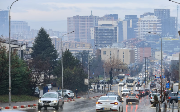 Ajri i ndotur në Prishtinë, IKSHPK: Kujdes për personat e ndjeshëm