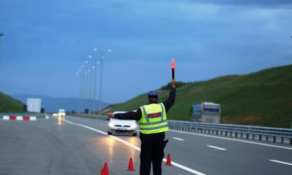 Gjoba të larta për shkelësit e rregullave në trafik nga 3 prilli – këto janë ndryshimet me ligjin e ri