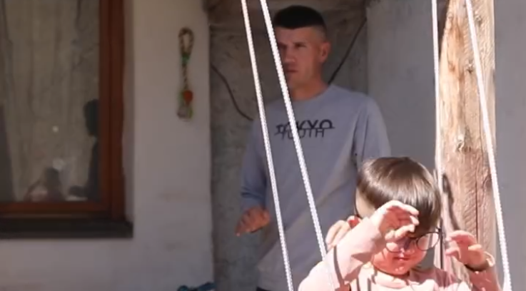 Është vetëm 4-vjeçar, Fatbardhi nga Gjilani ka nevojë për ndihmën tuaj