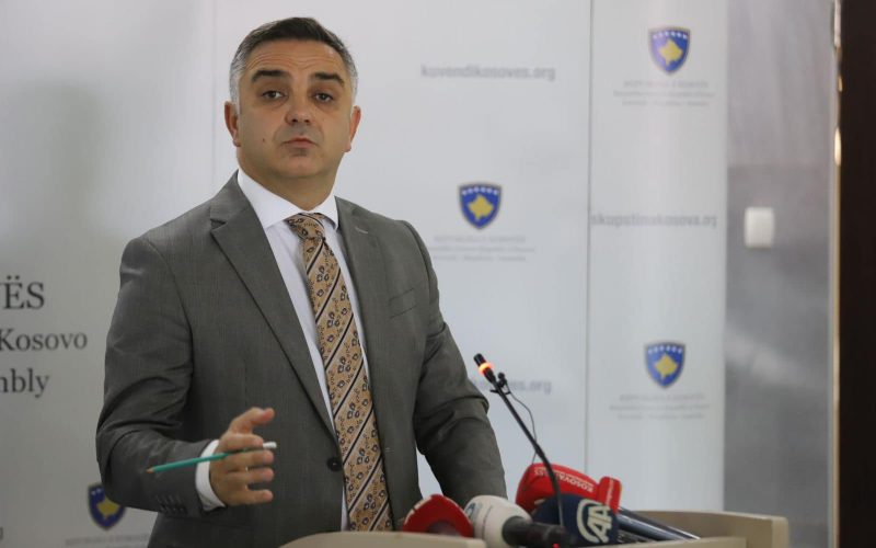 Tahiri: Ditën e Kushtetutës Kosova po përballet me Qeveri antikushtetuese