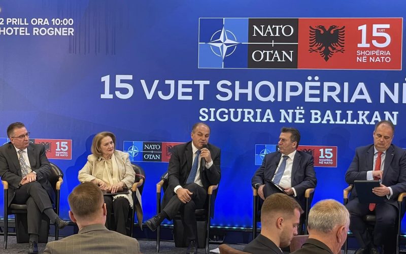 Hoxhaj në Tiranë: Kosova meriton të marrë ftesë për anëtarësim në NATO