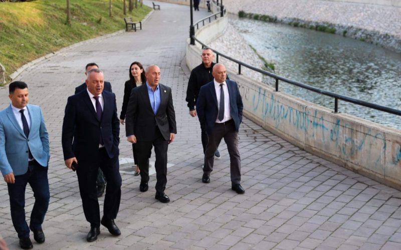 Haradinaj mbledh strukturat e partisë në Gjakovë: Me Aleancën, Kosova i kthehet zhvillimit dhe rrugës për anëtarësim në NATO
