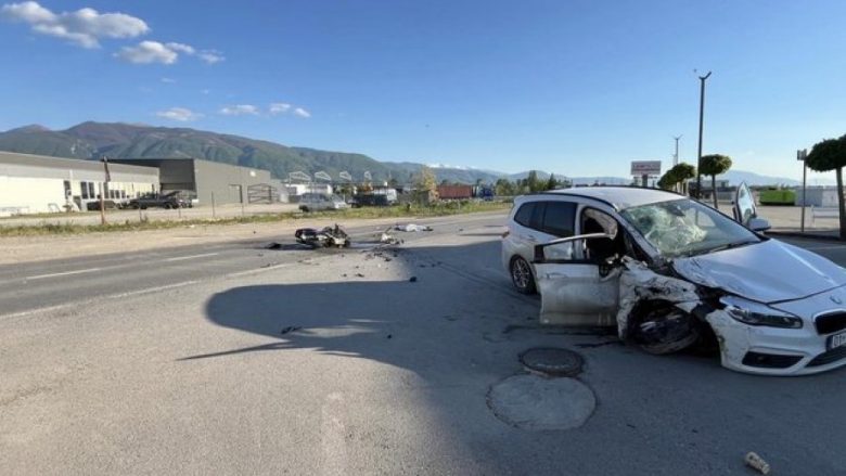 Detaje nga aksidenti me fatalitet në Suharekë – shoferja nga pakujdesia kaloi në shiritin e kundërt dhe u godit me motoçikletën