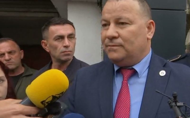 Vrasja në Pejë, Hoxha: Nga 2021 s’ka pasur raportime për dhunë nga kjo familje, hetim deri në fund