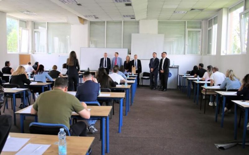 350 kandidatë iu nënshtruan testit kualifikues për 24 prokurorë të rinj të shtetit