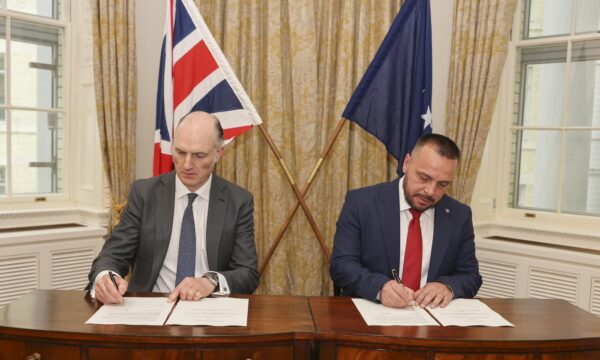 Kosova nënshkruan memorandum mirëkuptimi me Britaninë dhe Irlandën e Veriut