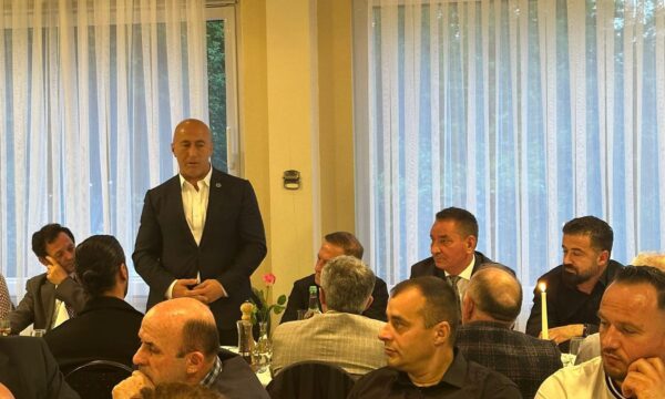Haradinaj nga Zvicra premton se do ta kthejë Kosovën në rrugën e zhvillimit